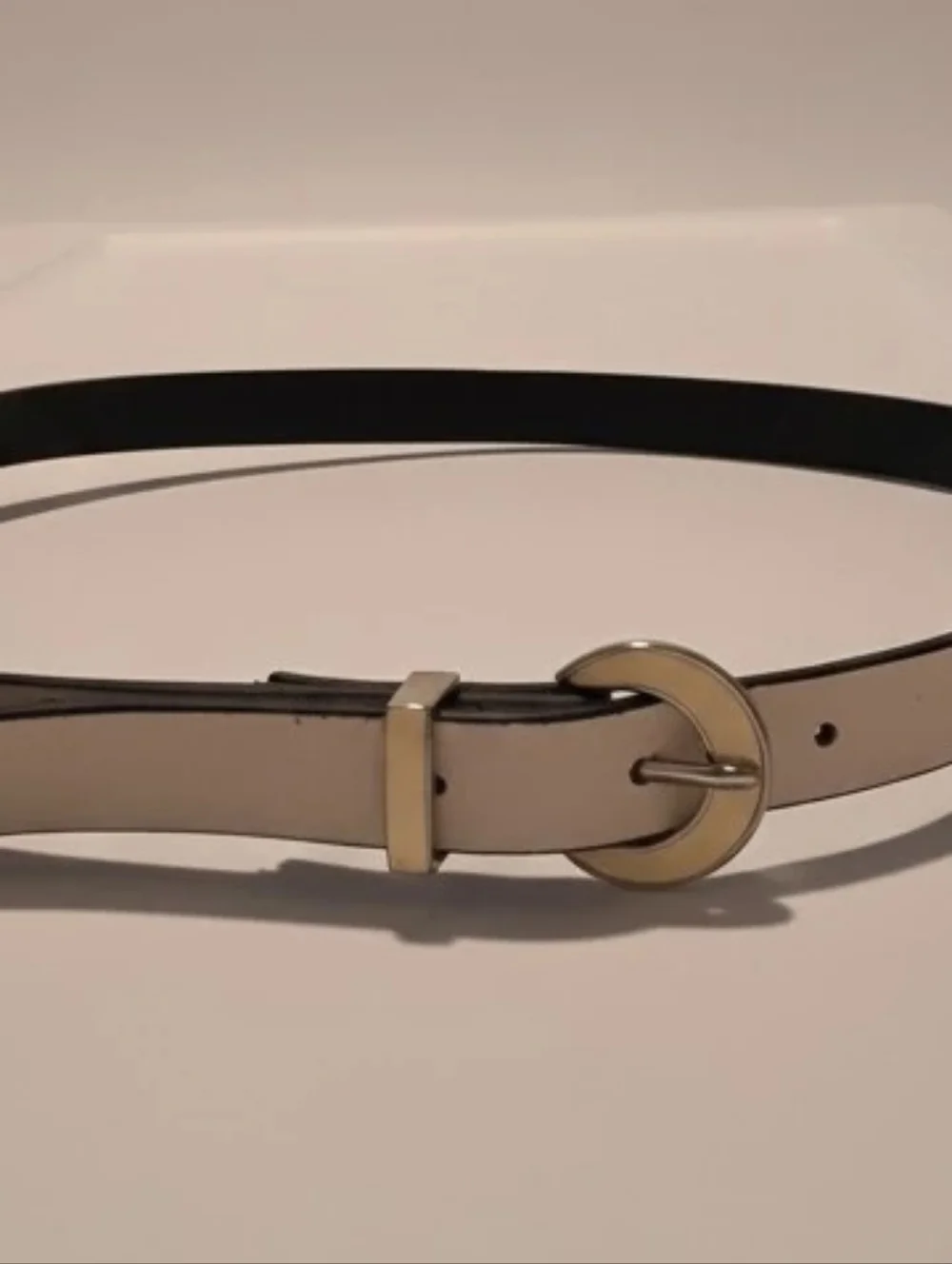Kenneth Cole Reaction White Belt Cream Buckle